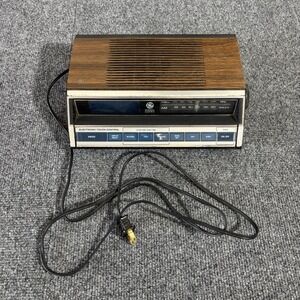 GE General Electric 7-4662A Vintage ELECTRONIC TOUCH AM/FM Alarm Clock Radio